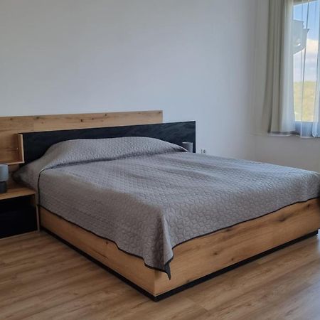 Guest Rooms Sea View Balchik Exterior foto