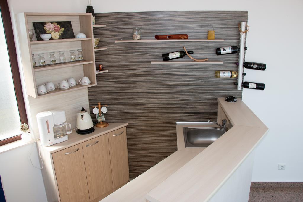 Guest Rooms Sea View Balchik Exterior foto